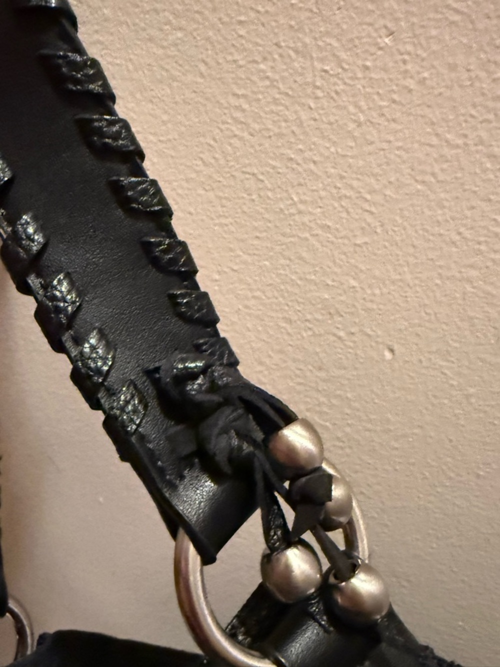Shiraleah Black Studded Diamond-Pattern Hobo Bag EUC - Picture 4 of 8